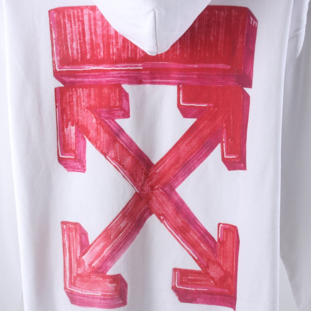 OFF WHITE